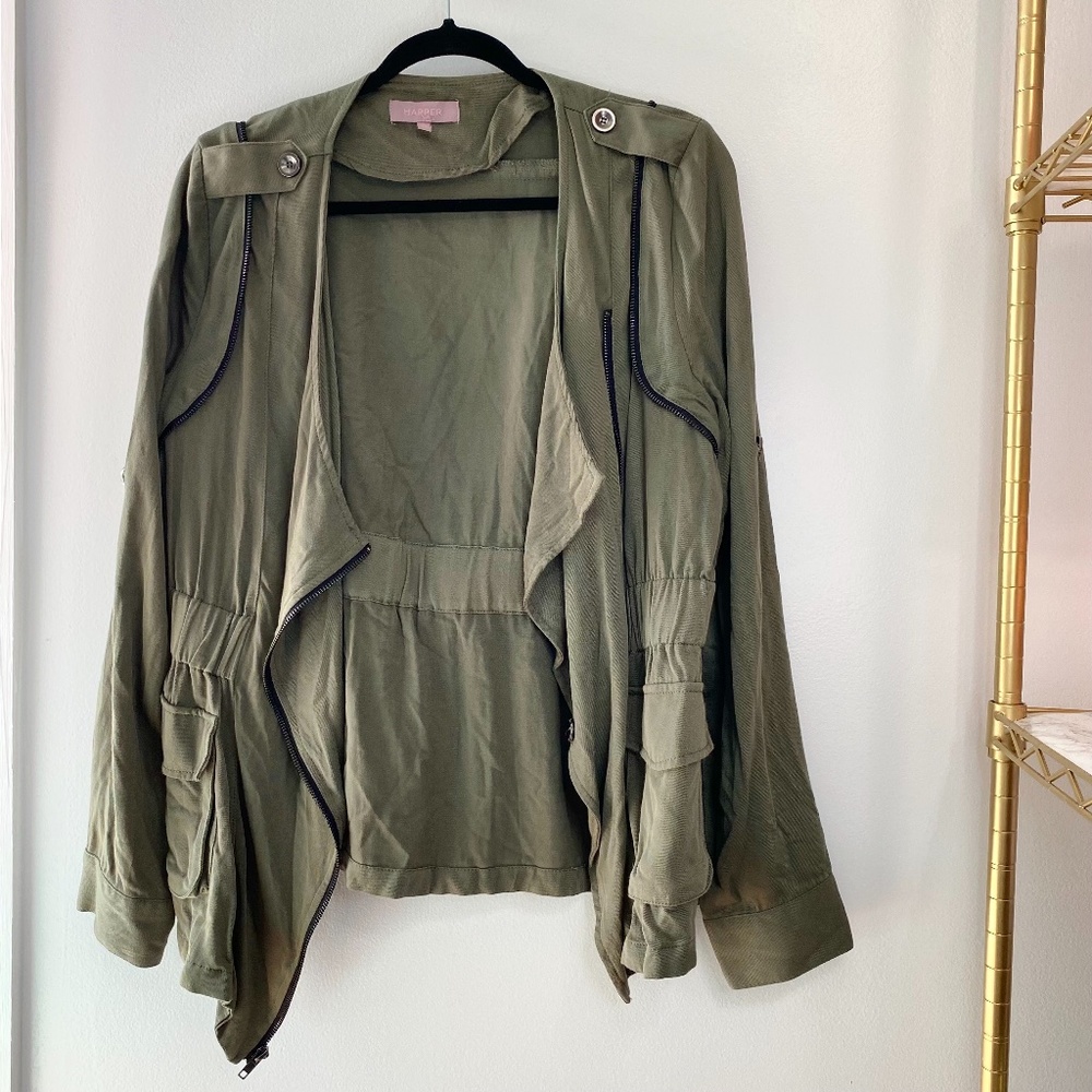 Francesca’s Collections Green Military Lightweight Jacket Size Medium